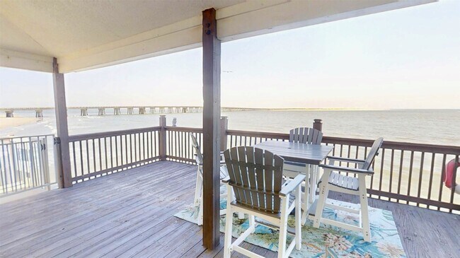 Photo - 13202 Gulf Beach Dr