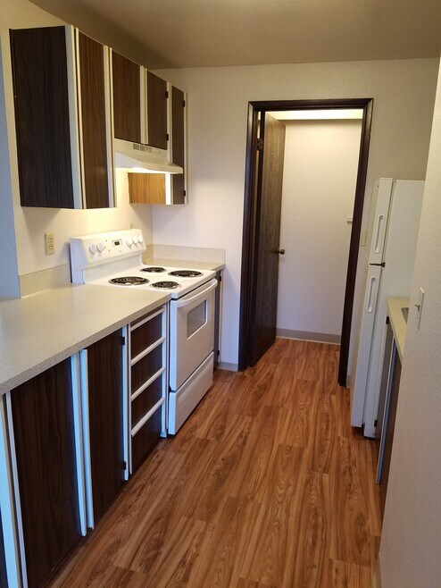 Hidden Lake Apartments