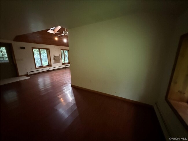 Photo - 7 Tanglewood Park Dr