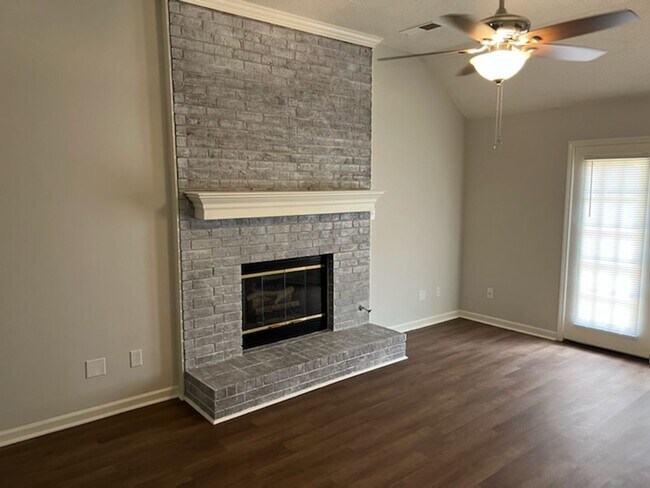 Photo - 7703 Crystal Brook Cove