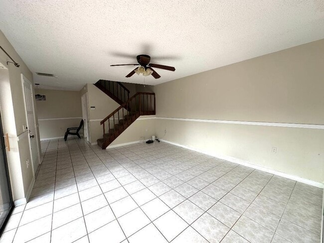 Photo - 1006 10th Ln