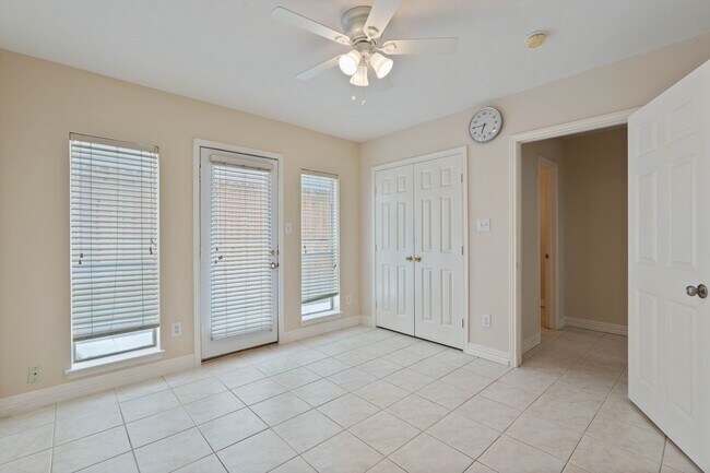 Photo - 1315 Anita St