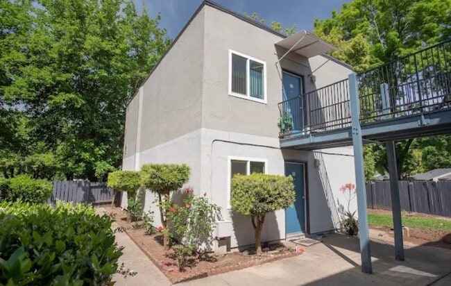 Photo - 1895 Benton Dr