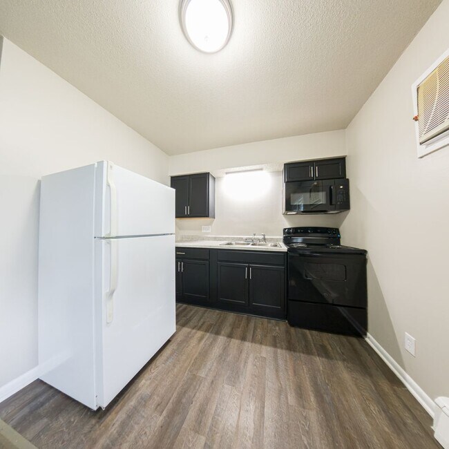 Photo - 104 2nd St NW Unidad 7