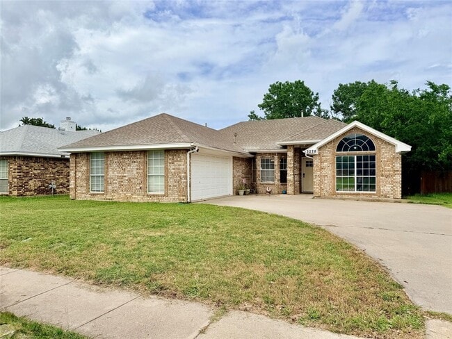 Photo - 3228 N Bell Ave