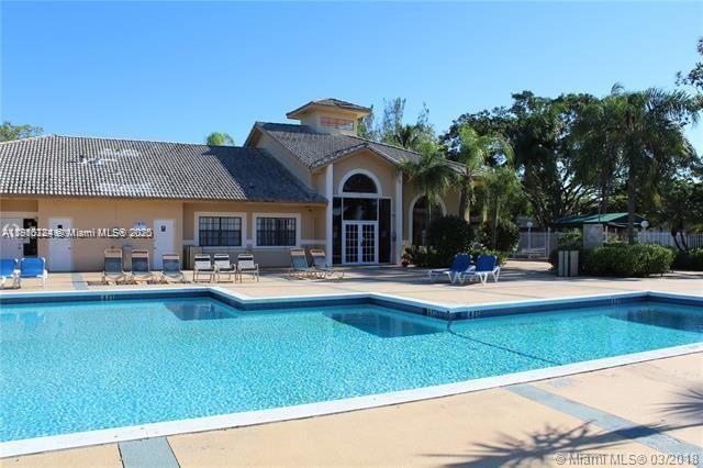 Photo - 250 Palm Cir W Condo Unit 307