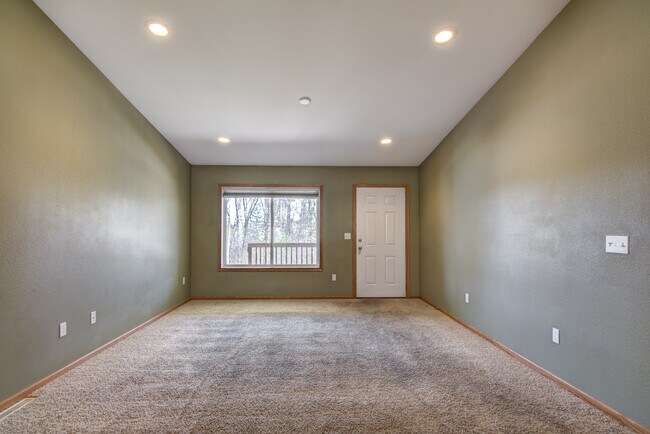 Photo - 3904 London Rd