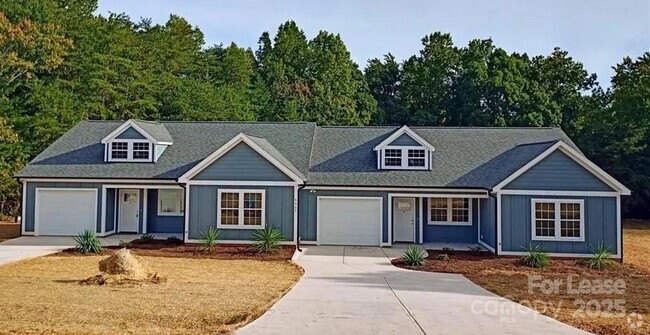 Building Photo - 5507 Bucks Garage Rd Rental