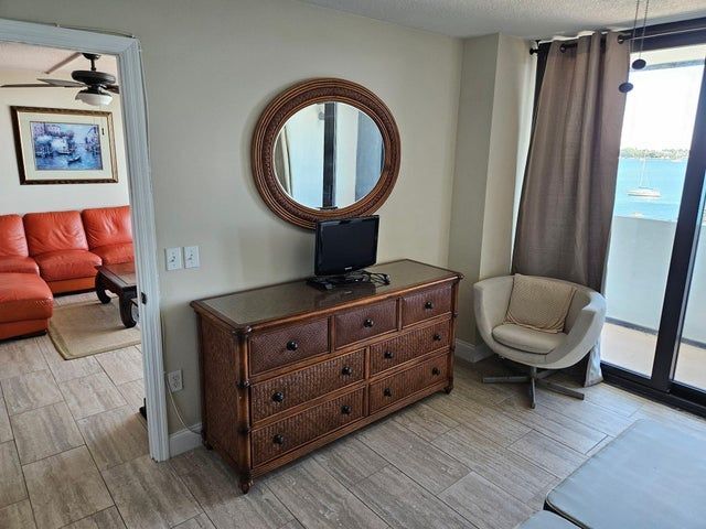 Photo - 5600 N Flagler Dr