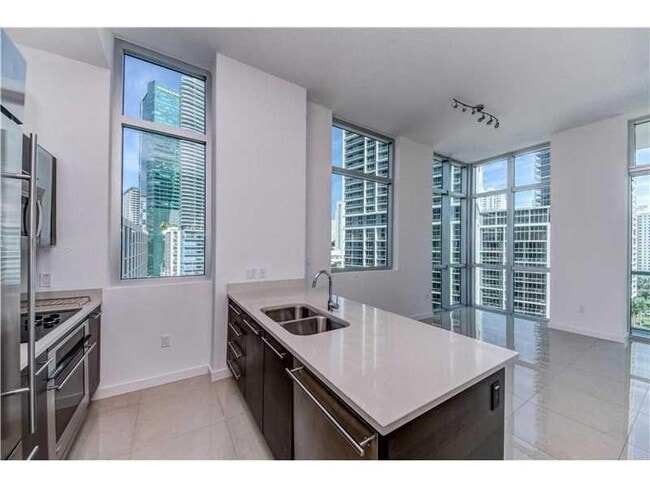 Photo - 500 Brickell Ave Unit 1101