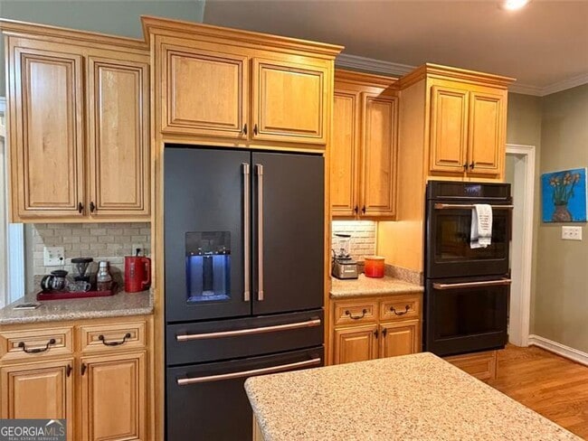 Photo - 1015 Forest Overlook Trail SW