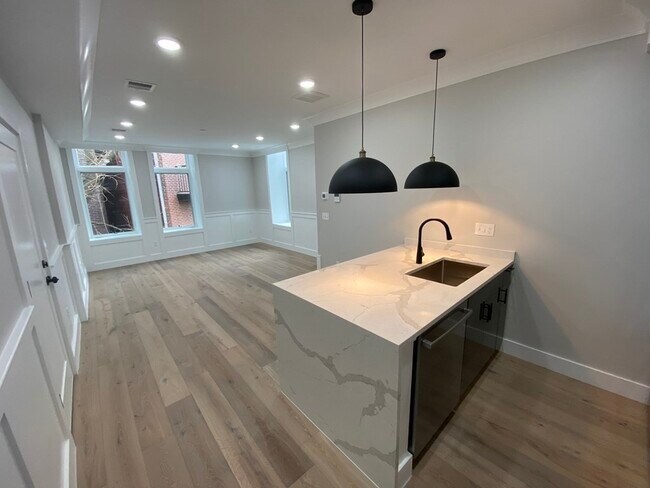 Photo - 300 Somerville Ave Unidad I