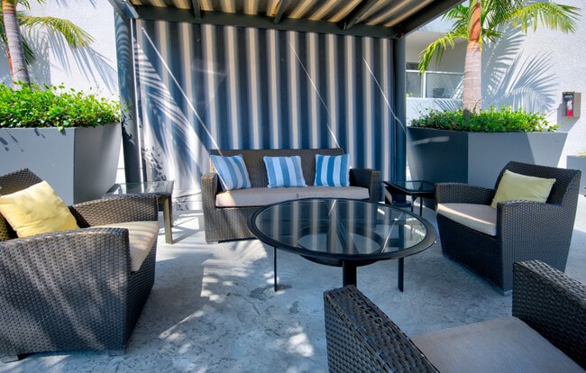 Crescent at West Hollywood