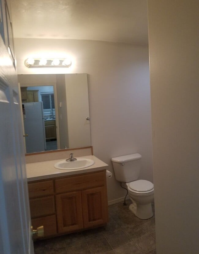 Photo - 920 Anne St Unit 3