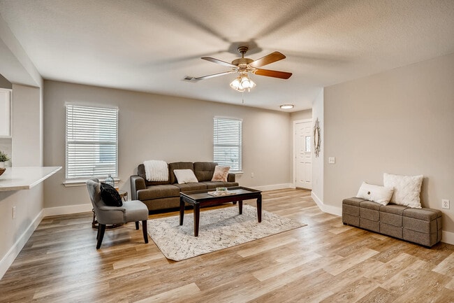 Photo - 1613 Anise Dr