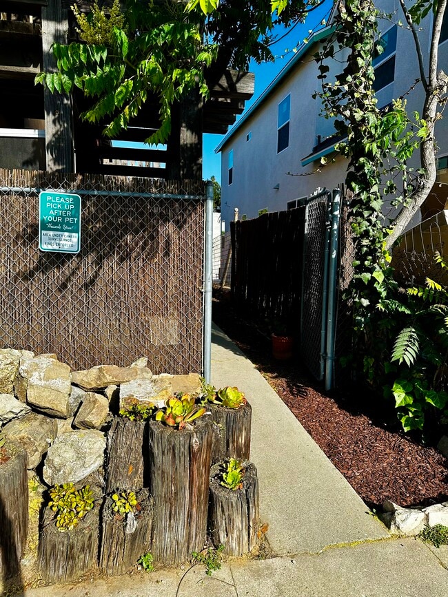 Photo - 1624 Scott Ave Unit 1624 Scott Ave