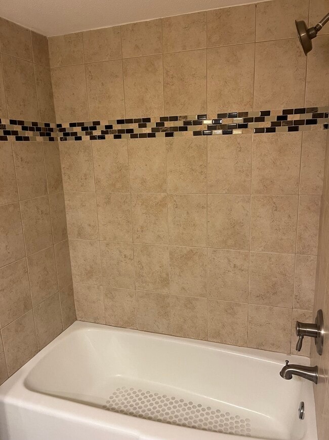 Baño de invitados - 2469 Twin Dr Unidad 23