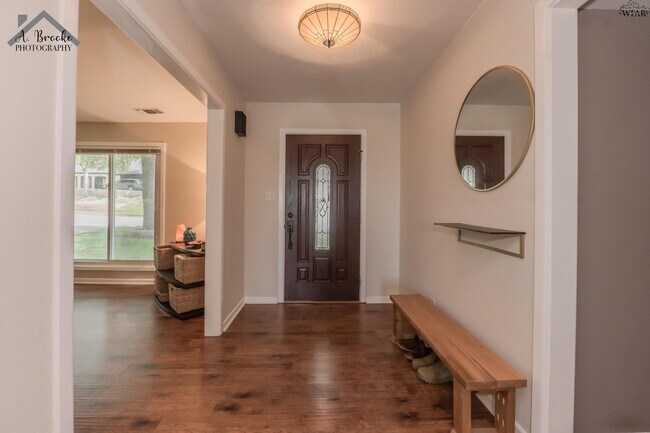 Photo - 4306 Briar Cliff Dr