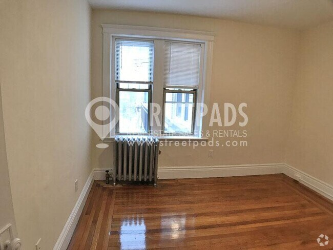 Building Photo - 1 bedroom in Boston MA 02215 Rental