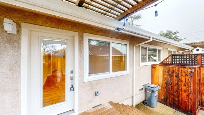 Photo - 1145 Edwards St Unit C