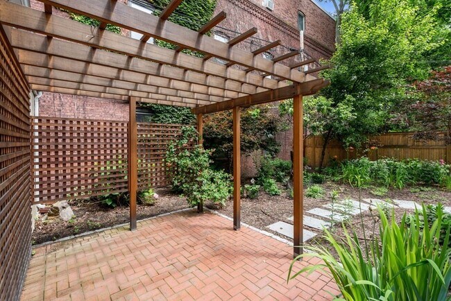 Photo - 31 Upland Rd Unidad 2