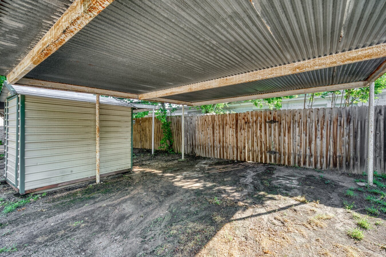 Photo - 1606 Leona Dr