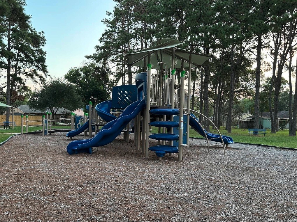 Photo - 2911 Hummingbird Ln