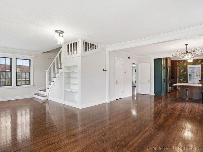 Photo - 1623 S Victor Ave