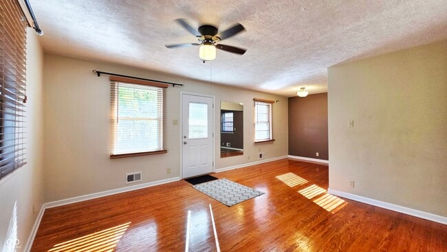 Photo - 4136 E Pleasant Run Parkway North Dr