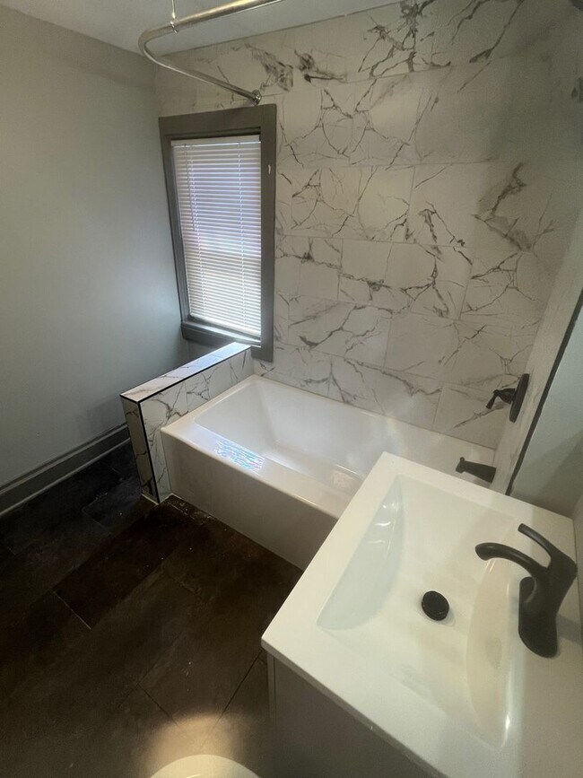 Photo - 3 Bedroom 1.5 Bath Single Family Home for Rent