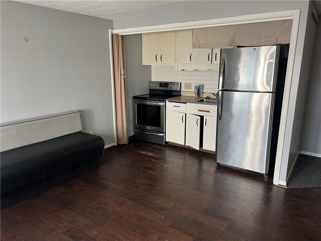 Photo - 2341 Monroe Ave Unit #2E
