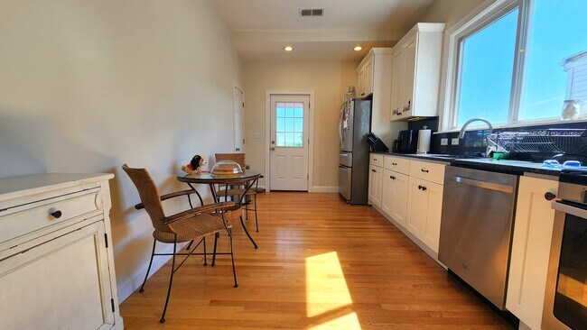 121 Heath St Unit 2