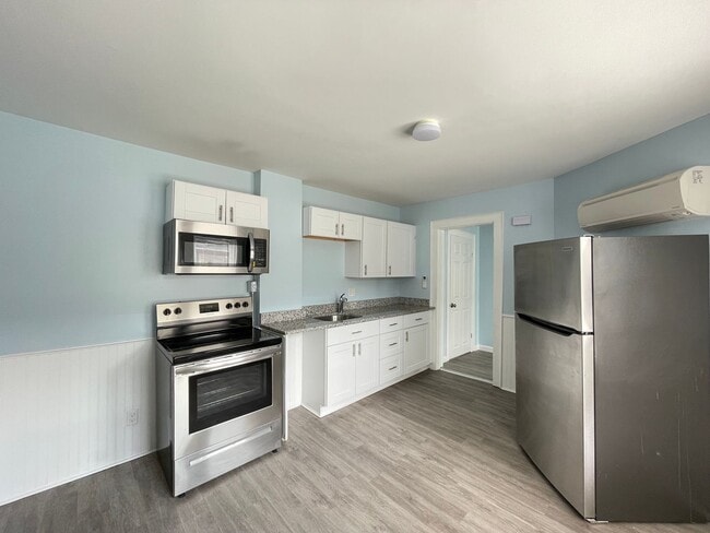 Photo - 9 Oak St Unit 1