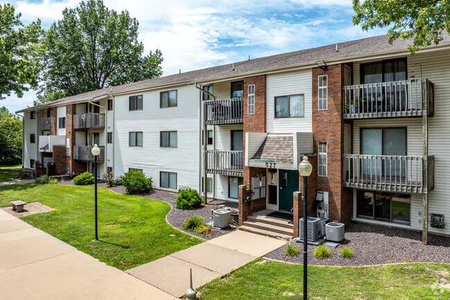 Building Photo - Westland Village Rental