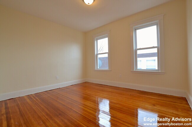 Photo - 50 Armandine St Unit 2