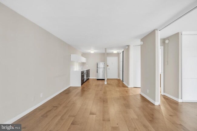 Photo - 224 W Rittenhouse Square Unit 1618
