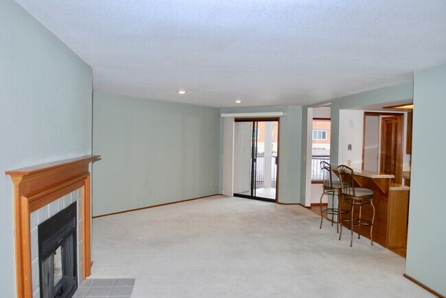Photo - Kirkland's Eastridge Condo Unit 202