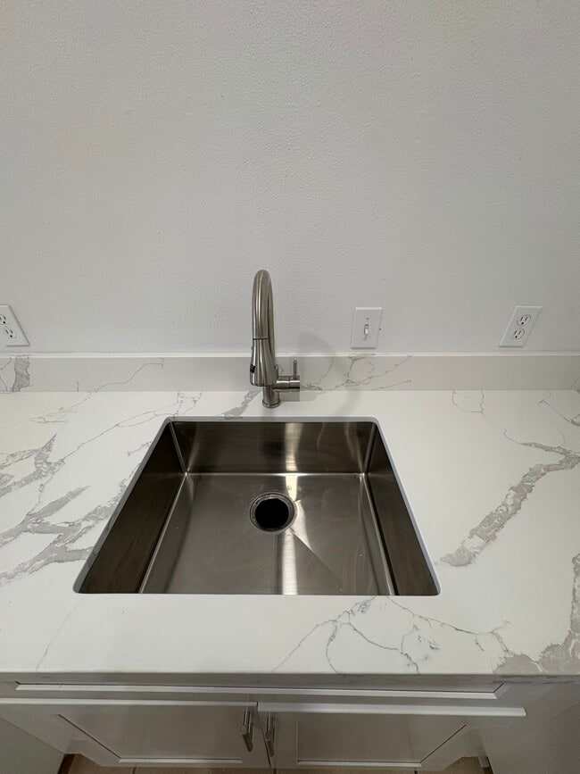 Photo - 6446 Palm View Ave