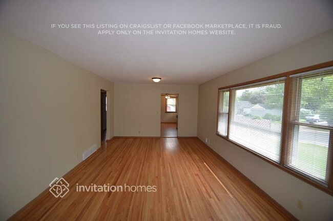 Photo - 5901 2nd St NE