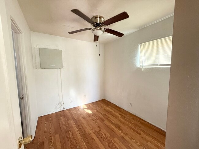 Cama - 208 Chama St NE