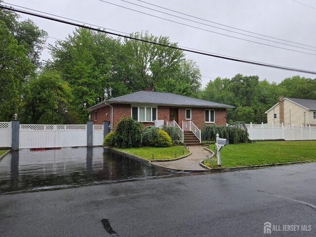 Building Photo - 301 Matchaponix Rd
