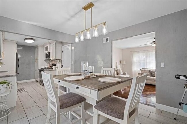 Photo - 1816 N 60 St