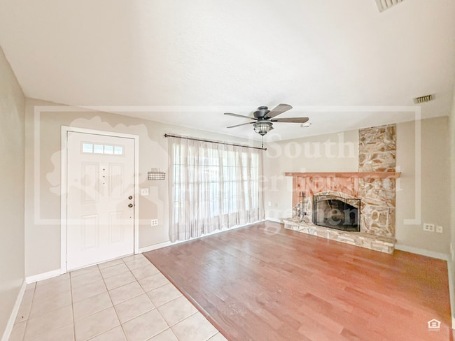 Photo - 7935 Chase Rd