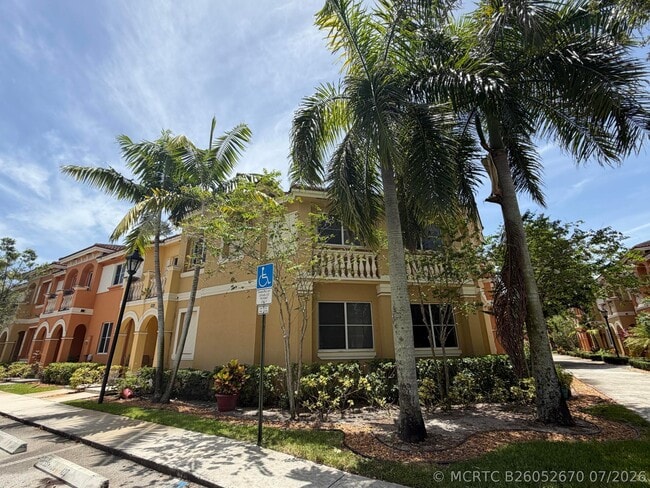 Photo - 8928 SW 18th St