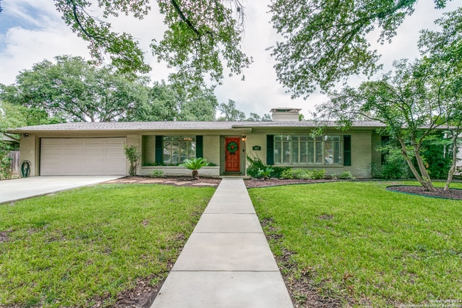 Photo - 423 Northridge Dr