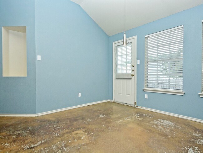 Photo - Armadillo Unit B