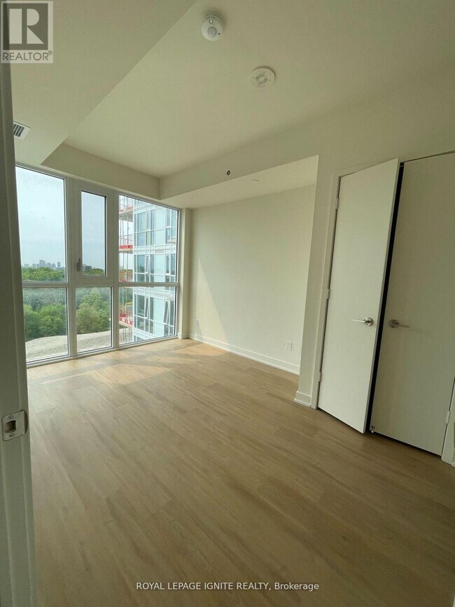 Photo - 10 Deerlick Ct Unité 913