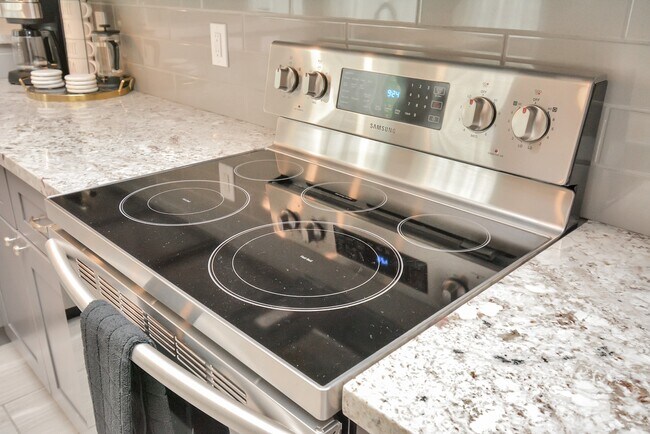 Photo - 3019 Elysian St