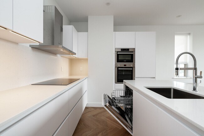 Photo - 150 Fermanagh Ave Unit 43