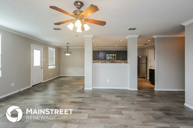 Photo - 941 Stone Chapel Way